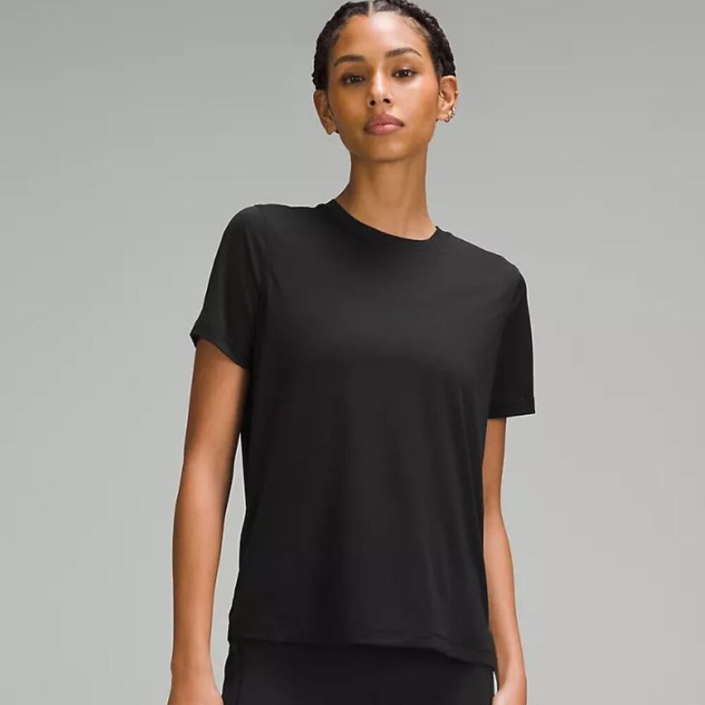 Lululemon Ultralight Hip Lenth Tshirt